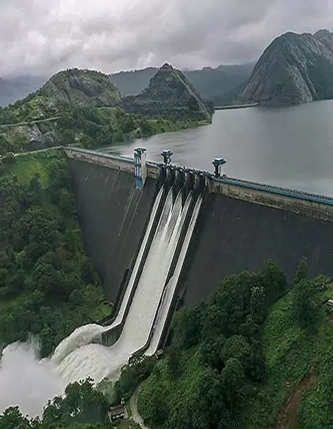 mattupetty dam in bangalore to munnar