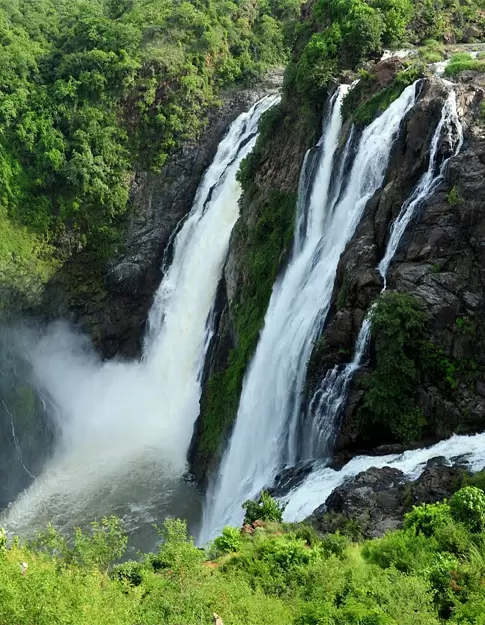 water falls in shivan samudra