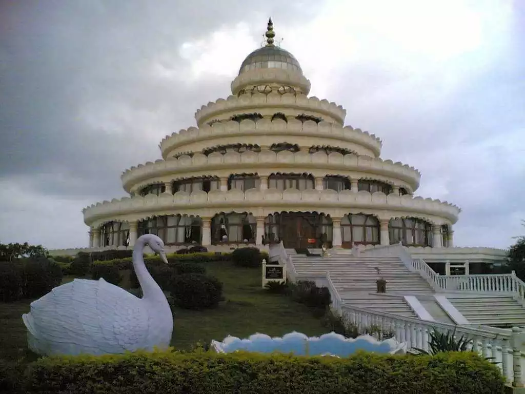  Art of Living Ashram